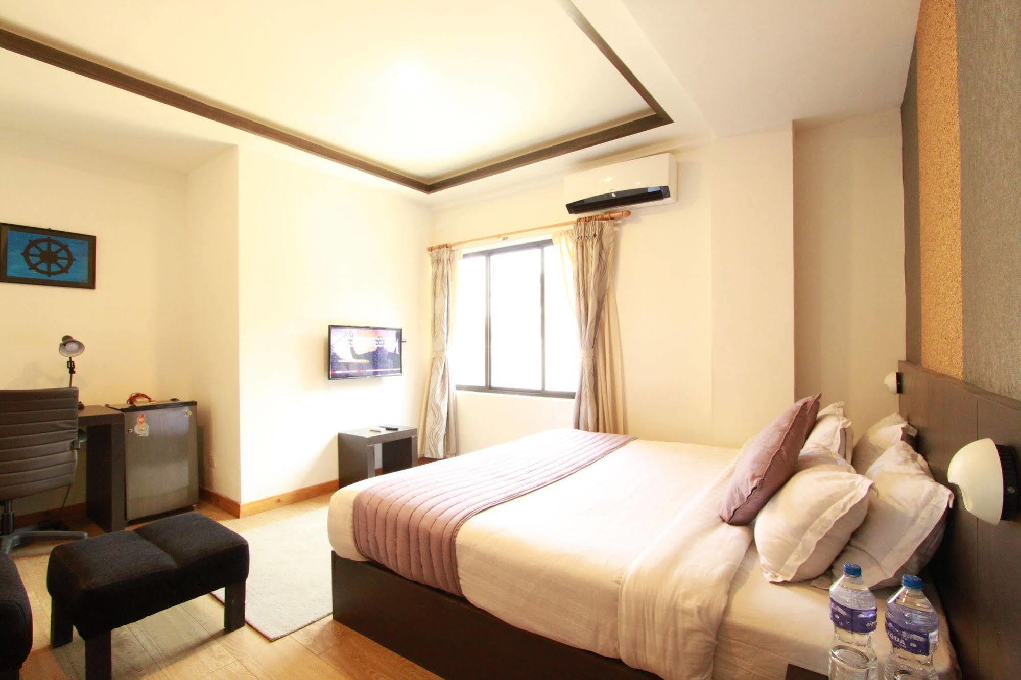 Gaju Suite Hotel Kathmandu Exterior foto