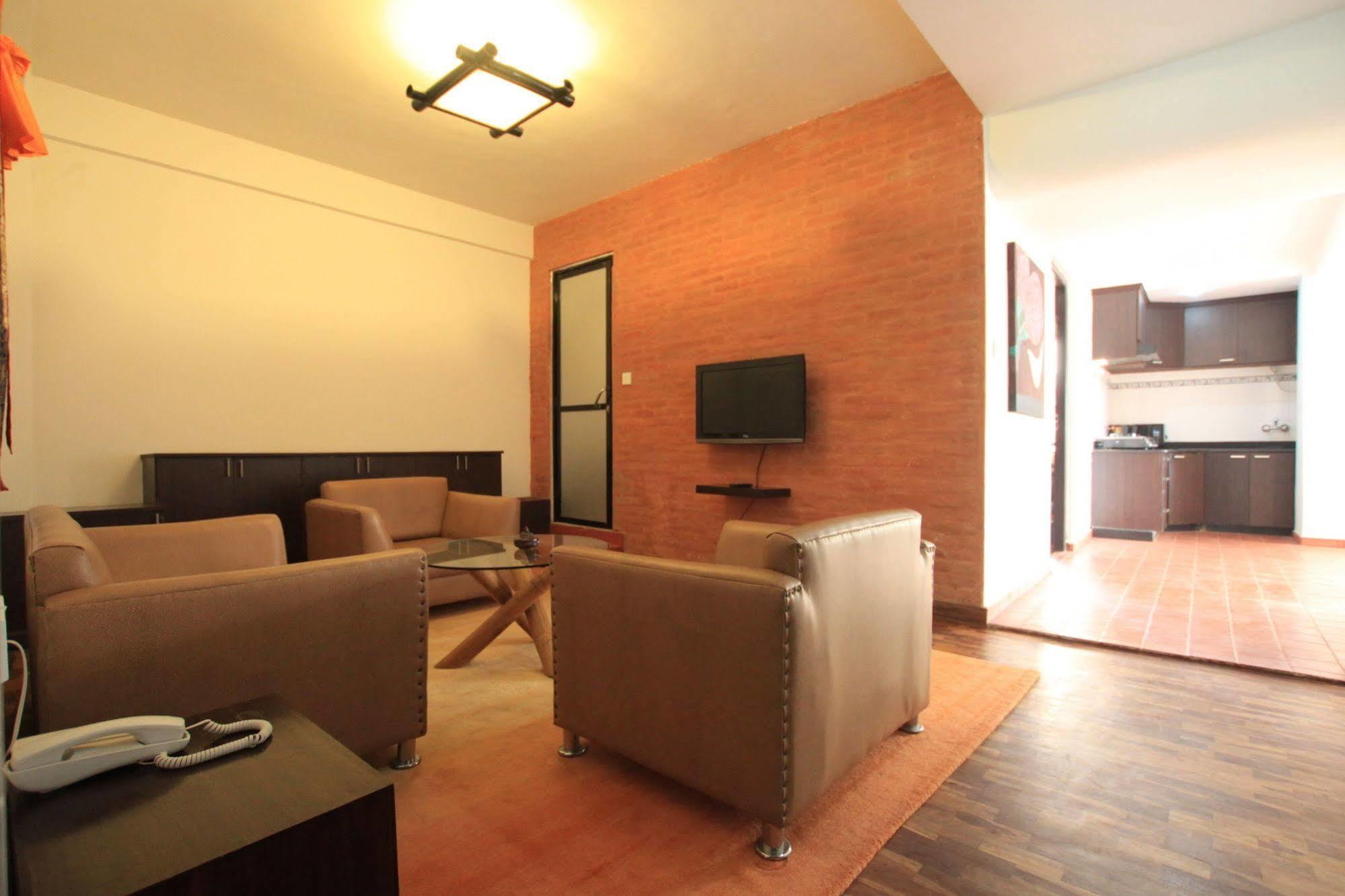 Gaju Suite Hotel Kathmandu Exterior foto