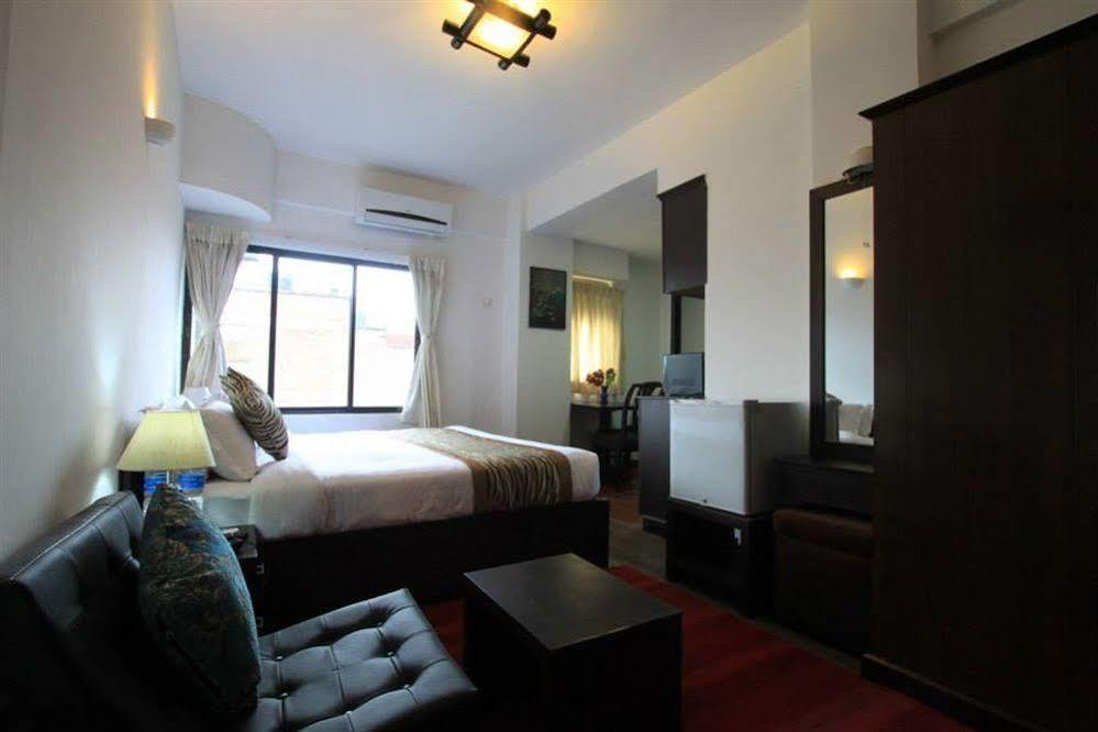 Gaju Suite Hotel Kathmandu Exterior foto